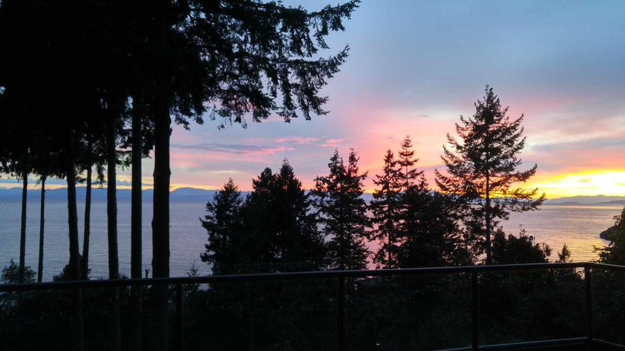 Sunshine Coast Treetop B&B Сешелт Екстериор снимка